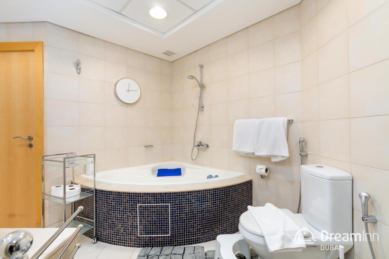 Dream Inn - Shoreline Palm Jumeirah دبي المظهر الخارجي الصورة